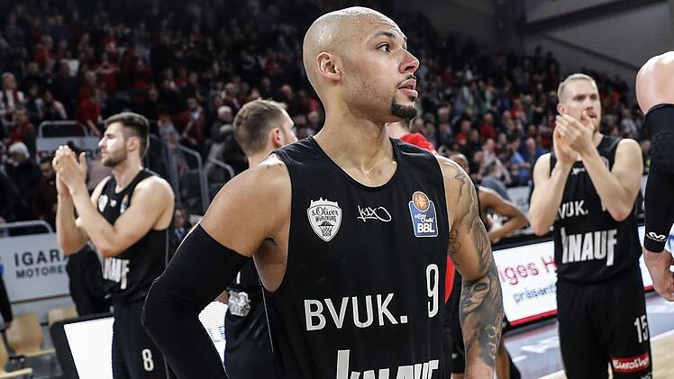 Maurice Stuckey verl&auml;sst W&uuml;rzburg und tr&auml;gt k&uuml;nftig wieder das Bamberger Trikot. Foto: Daniel L&ouml;b