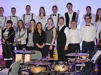 Die Big Band "Pfeffer, Salz und Sahne" aus Hofheim  Foto: pr