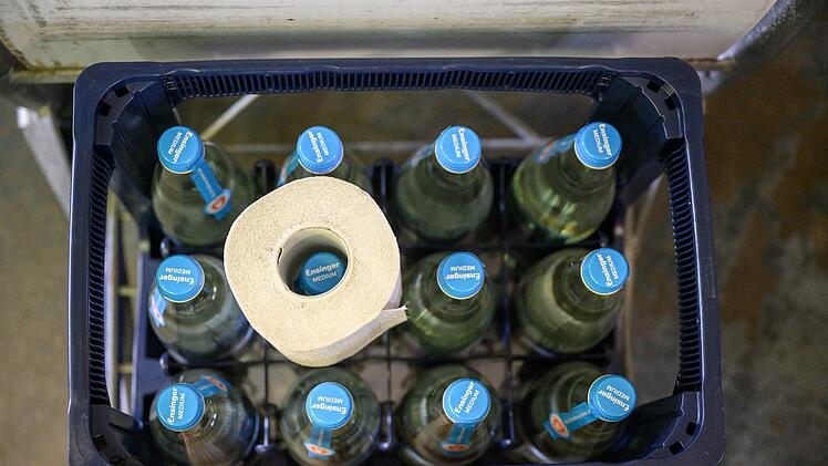 Ein Trio stahl am Wochenende eine Rolle Toilettenpapier von einer Baustelle. Die Diebe konnten mit ihrer Beute entkommen. Symbolfoto: Joe Giddens/PA Wire/dpa