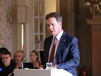 Michael Stoschek während seiner Ansprache.