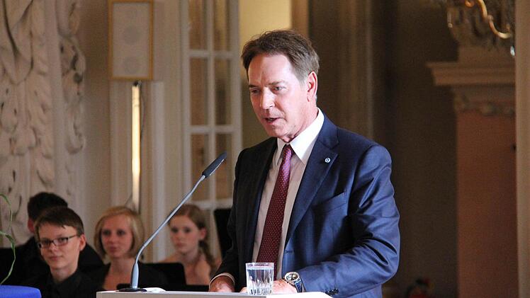 Michael Stoschek während seiner Ansprache.