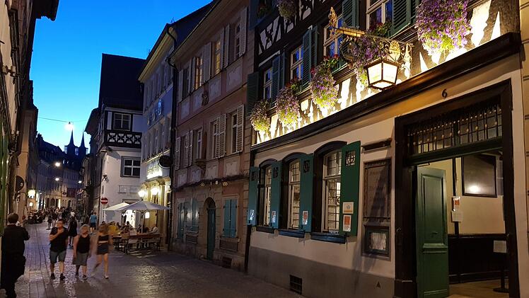 Auch vor dem Schlenkerla war abends alles leer. Foto: Sebastian Martin