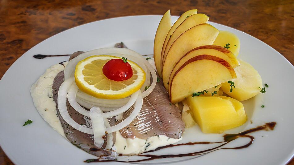 Tradition an Aschermittwoch: Hering. Tradition an Aschermittwoch: Hering.