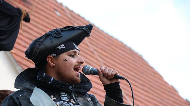 Faschingszug in Poppenlauer.Heike Beudert