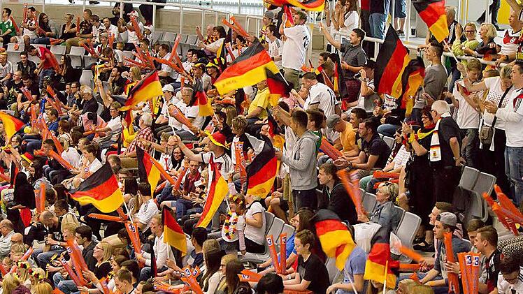 Ein Foto vom Deutschland-Spiel gegen Portugal Foto: Albert Höchstädter