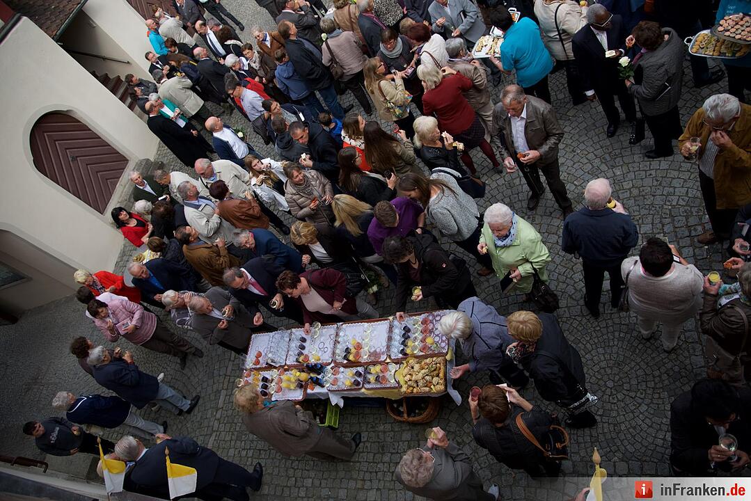 Nach einjähriger Kirchensanierung: Hannberg feiert die Wiedereröffnung der Wehrkirche der Pfarrei Geburt Mariens Hannberg