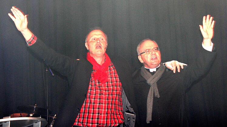 Impressionen von der Höchstadter Rosenmontagsparty. Foto: Johanna Blum