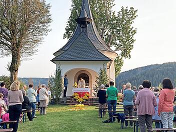 Zum 100-jährigen Bestehen wird an der Schloßkapelle Gottesdienst gefeiert.