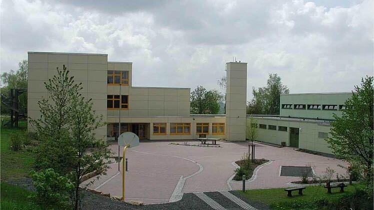 Es kann möglich sein, dass in der Teuschnitzer Schule in den nächsten Jahren eine Manufaktur entsteht.