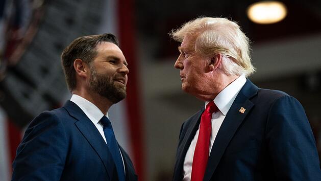 M&auml;chtige Allianz zweier radikaler Politiker: US-Vizepr&auml;sident J.D. Vance (links) und US-Pr&auml;sident Donald Trump.