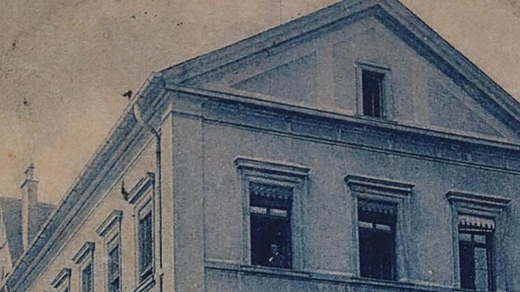 Das ehemalige Amtsgerichtsgebäude in Weismain; die Aufnahme stammt aus dem Jahr 1902.