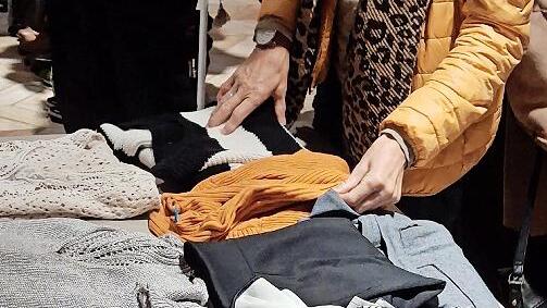 Kleider-Kreisel im Stadtteiltreff des Katharinenspitals.