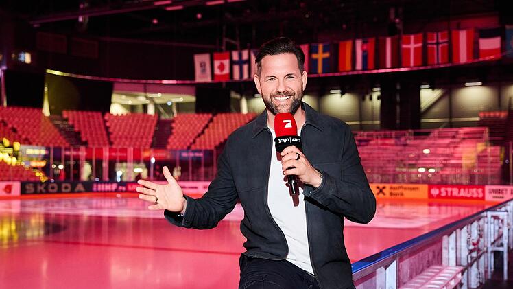 Matthias Killing nimmt als ProSieben-Moderator die Fans mit aufs Eis.