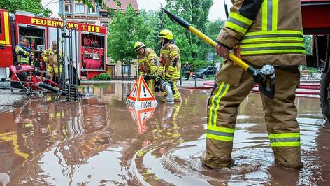 Mehr Eins&auml;tze f&uuml;r Feuerwehr: Fast 2500 Menschen gerettet