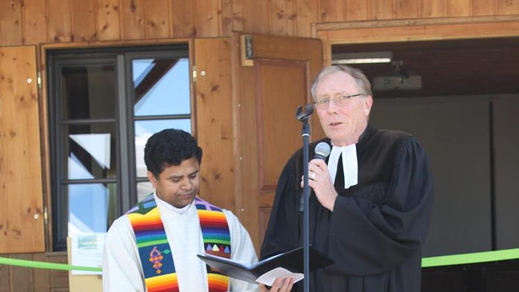 Pater Boddu und Pfarrer Haag Foto: Carmen Schwind