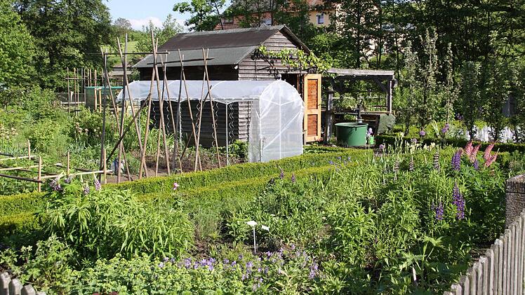 Ein Blick in den im Jahr 2000 errichteten Vereinsgarten im Jubiläumsjahr   Foto: Grams
