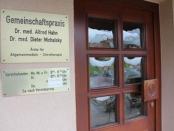 Obwohl beide Ärzte ausfielen, läuft der Praxisbetrieb in Burgpreppach nahtlos weiter. Foto: Ralf Kestel