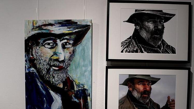 Auch eine Fotografie kann verfremden (rechts oben), bleibt aber trotzdem wirklichkeitsnah. Foto: Richard Sänger