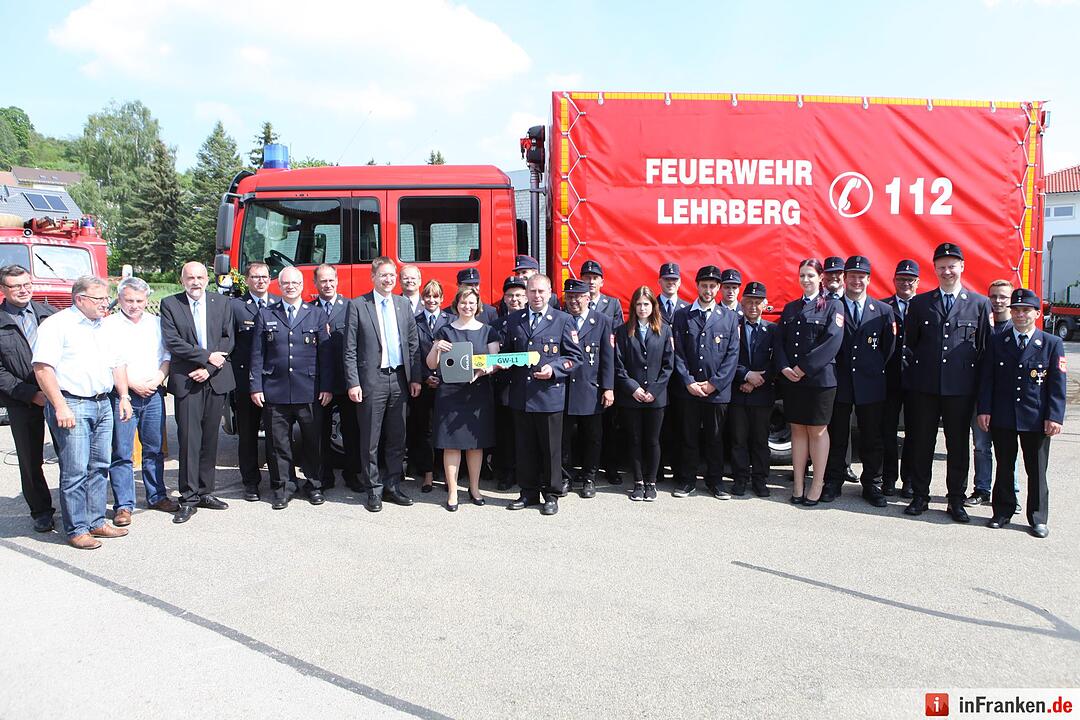 Neues Fahrzeug für die Feuerwehr Lehrberg
