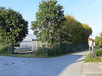 Einstimmig beschloss der Stettfelder Gemeinderat, in der Straße Am Toracker in Richtung der Kläranlage zwei Straßenlampen aufstellen zu lassen, um dort für bessere Beleuchtung zu sorgen. Foto: Christian Ziegler