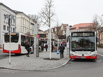 Die Stadtbusse (hier am ZOB) verkehren ab der kommenden Woche wieder nach dem normalen Fahrplan. Foto: Barbara Herbst