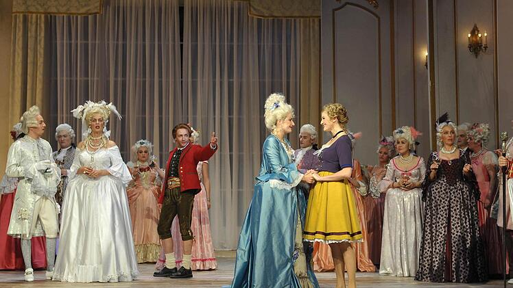 Szene aus dem "Vogelhändler" am Landestheater Coburg.Foto: Andrea Kremper