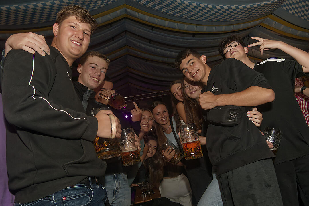 Beste Stimmung beim zweitgrößten Volksfest Bayerns