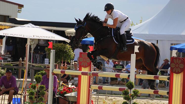 Veronika Müller (RSG Detter) auf Shakira.