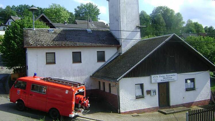 Das Feuerwehrgerätehaus mit Schulungsraum.