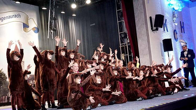 Die erste Prunksitzung des KCH bot für jeden Geschmack etwas.   Foto: Richard Sänger