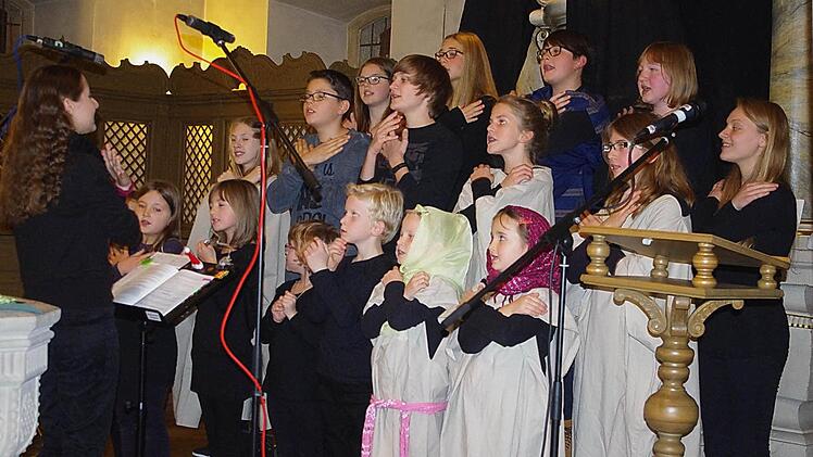 Die "Marktrodacher Ohrwürmer" vermittelten das Schicksal von "Johannes dem Täufer" in einem mitreißenden Musical. Foto: Heike Schülein