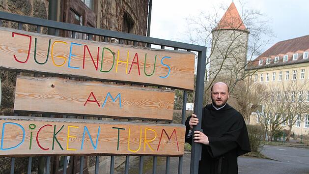 Vor drei Jahren hat Pater Felix Meckl das Tor zum Jugendhaus geschlossen. Nun k&ouml;nnte dort ein Biodiversit&auml;tszentrum entstehen.  Die Stadt hat sich daf&uuml;r beworben.Thomas Malz