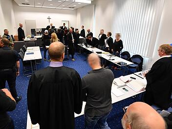 Hatten Neonazis in Bamberg eine kriminelle Vereinigung gebildet? Das muss das Landgericht Bamberg herausfinden. Foto: Ronald Rinklef