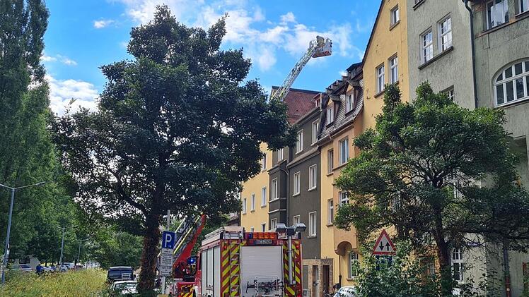Schwarzer Rauch in Bamberg - Feuerwehreinsatz