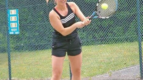 Christina Wirth vom TC Marktrodach bleib beim 18:3 gegen die SpVgg Rattelsdorf sowohl in ihrem Einzel als auch im Doppel mit Angela Leipold ohne Satzverlust. Foto: Hans Franz