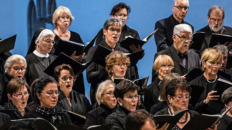 Die "Petite Messe solennelle" von Gioacchino Rossini erlebte eine eindringliche Aufführung in der Coburger Morizkirche.Foto: Jochen Berger