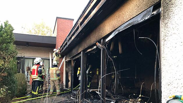 In Reundorf im Landkreis Bamberg ist am Donnerstagabend ein Großbrand ausgebrochen. Foto: News5/Merzbach
