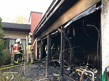 In Reundorf im Landkreis Bamberg ist am Donnerstagabend ein Großbrand ausgebrochen. Foto: News5/Merzbach