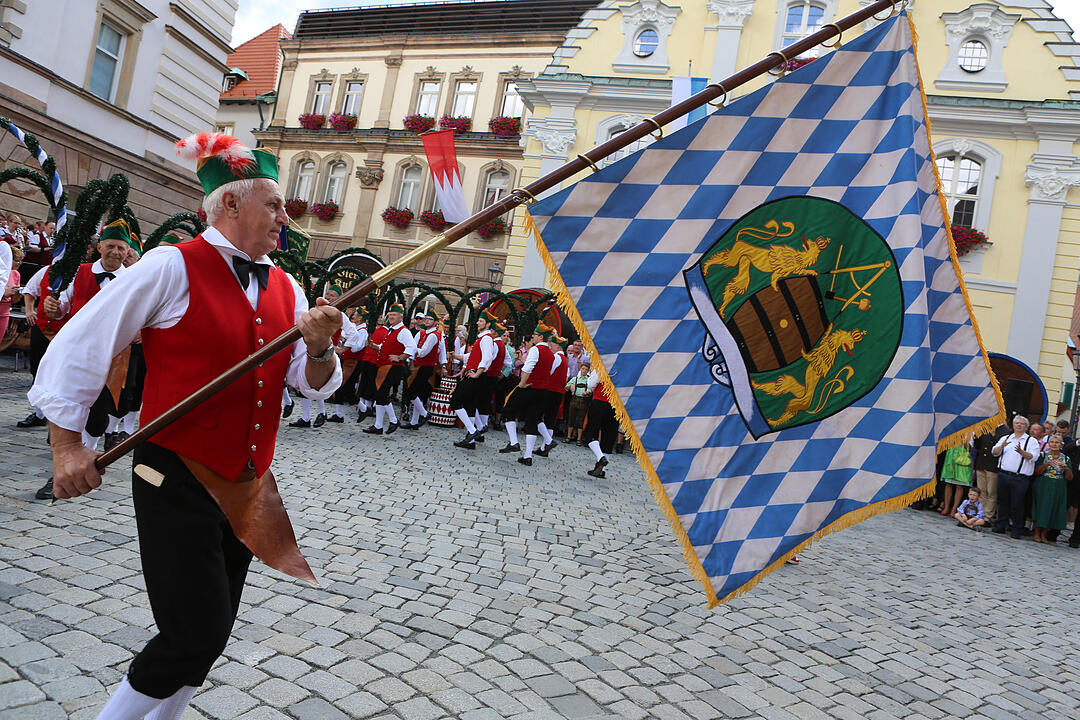 Eröffnung der Kulmbacher Bierwoche mit Büttnertanz und Bieranstich; Foto: Barbara Herbst