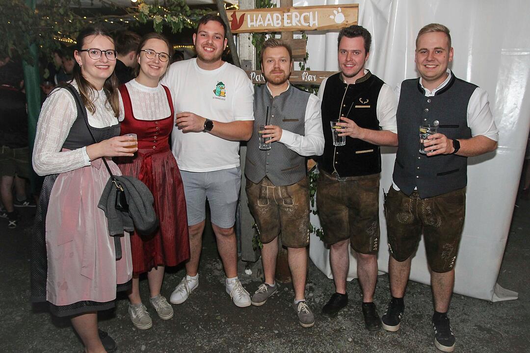 Gro&szlig;losnitz feiert!