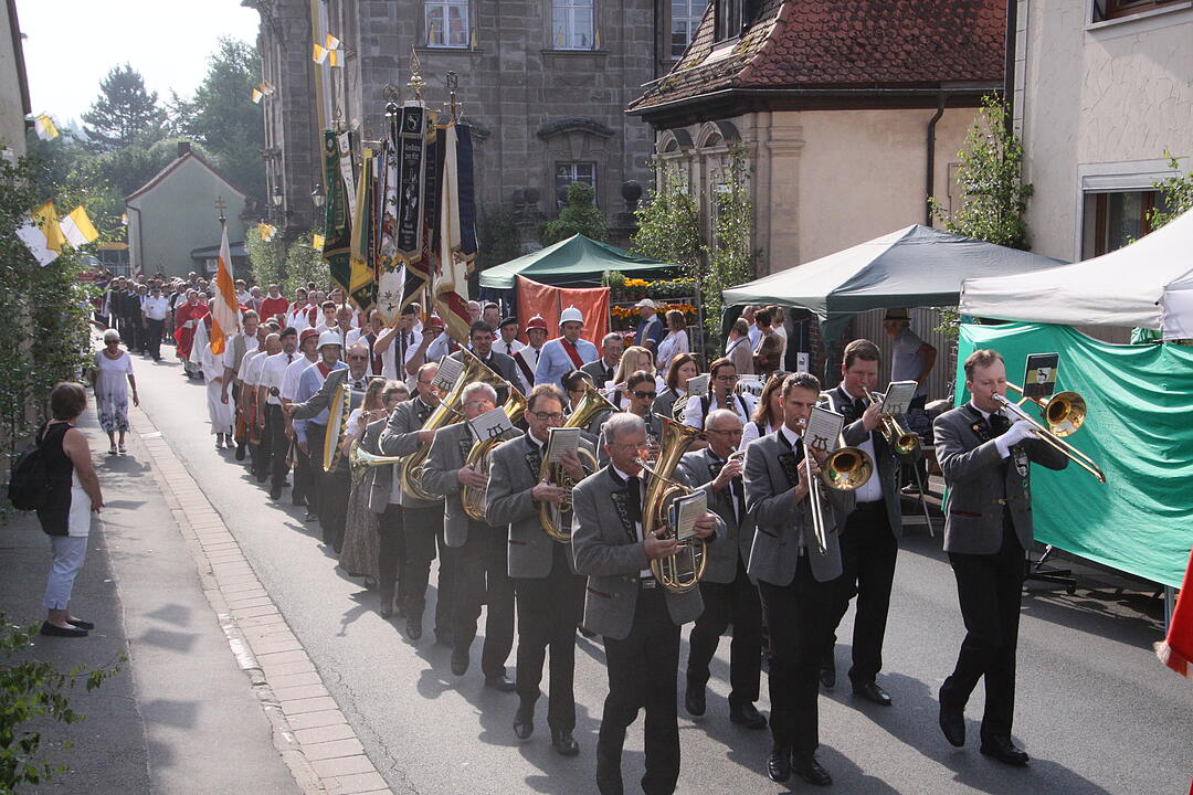 Burgwindheim feiert Blutsfest