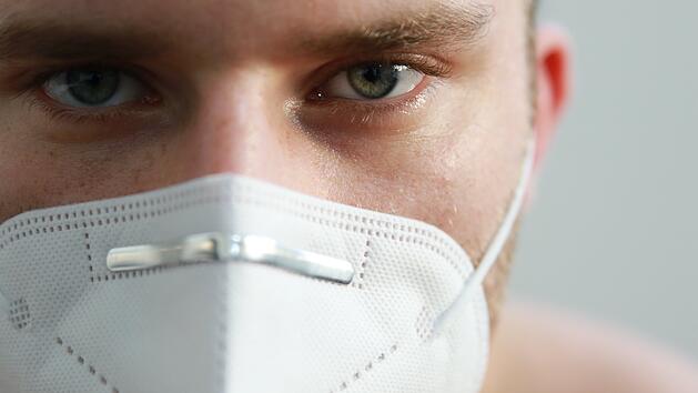 Mundschutz, Schutzmasken, Mund-Nasen-Schutz & Co.: Bayern- und bundesweit gilt die Maskenpflicht. Online finden Sie viele günstige Masken-Angebote. Foto: OrnaW/pixabay.com.
