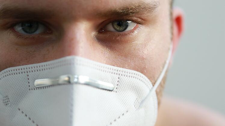 Mundschutz, Schutzmasken, Mund-Nasen-Schutz & Co.: Bayern- und bundesweit gilt die Maskenpflicht. Online finden Sie viele günstige Masken-Angebote. Foto: OrnaW/pixabay.com.