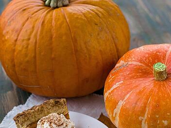 Etwas Sahne, Zimt und fertig ist der perfekte Herbst- und Winterkuchen!