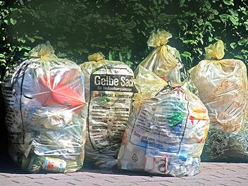 Kulmbach hat schon seit 1993 den gelben Sack. Bayreuth zieht nächstes Jahr mit der gelben Tonne nach. Foto: imago/Jochen Tack