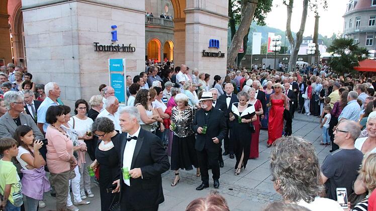 Eindrücke von Rakoczy-Ball und Gläser-Polonaise. Foto: Ralf Ruppert