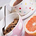 Abnehmen und dennoch lecker essen: Ohne Diät ein paar Kilos verlieren - Kaffee, Grapefruit und Co. kurbeln die Fettverbrennung an. Mit bestimmten Lebensmitteln nehmen Sie einfach an Gewicht ab.  Symbolbild: GerDukes/pixabay.com