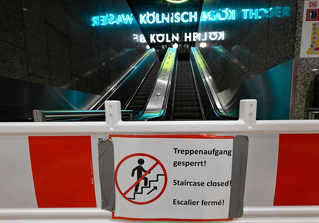 Sperrung des Kölner Hauptbahnhofs wegen Bauarbeiten