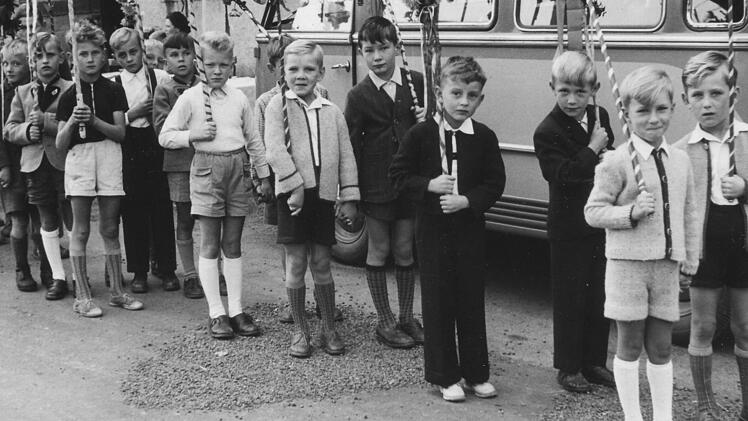 Dieses Bild aus den 1950er-Jahren zeigt, dass es damals noch mehr Kinder gab.