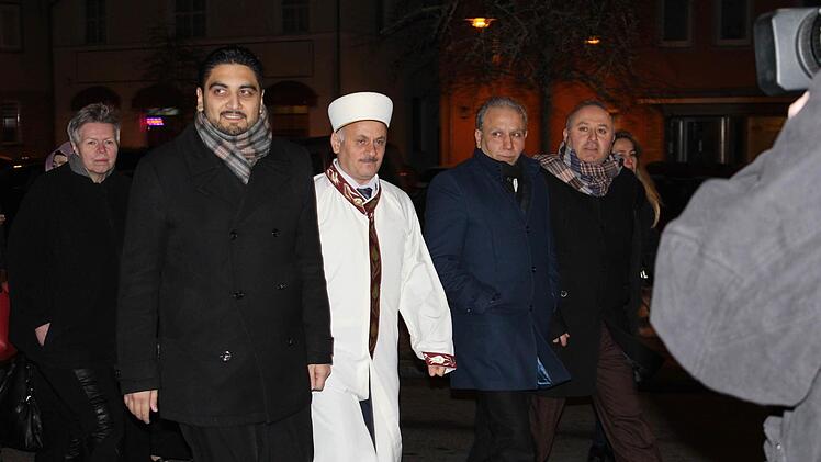 Martina Braun, Erhan Cinar, Imam Osman Harbi und Ramazan Kurt Foto: Manja von Nida